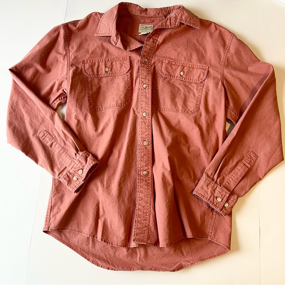 L.L. Bean Mens Traditional Fit Light Red Button Down Shirt Size M